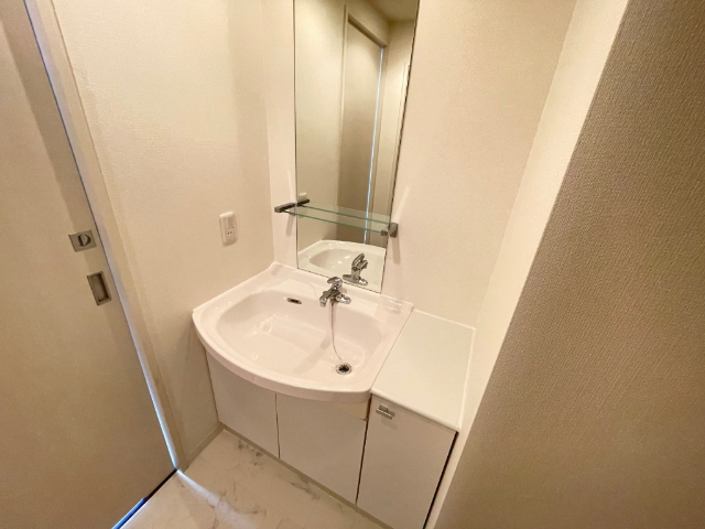 洗面設備　ゆったり出来る空間です。