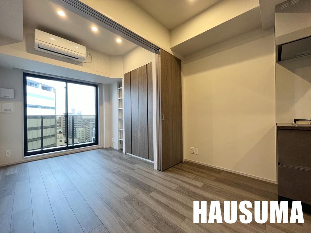 居室・リビング　※他号室参考写真です