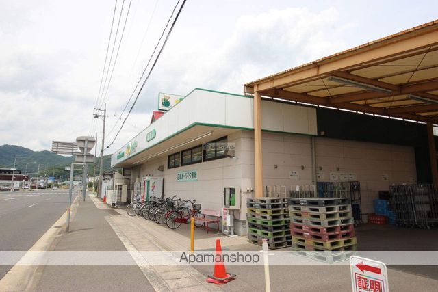 スーパー　（株）なかやま牧場／ハート加茂店（スーパー）まで4972m