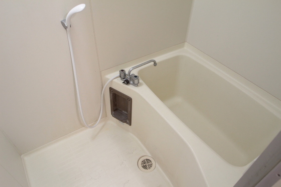 バス・シャワールーム　※別部屋の写真です