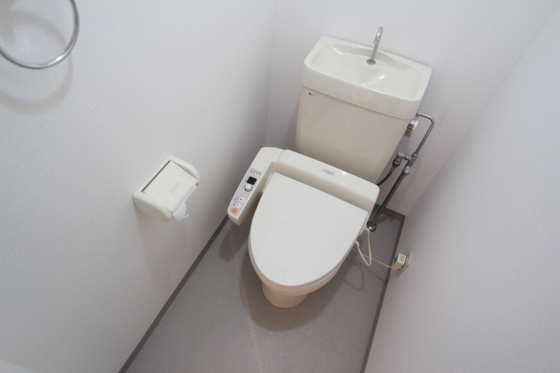 トイレ　※別部屋の写真です