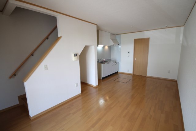 居室・リビング　※同物件別号室の写真になります