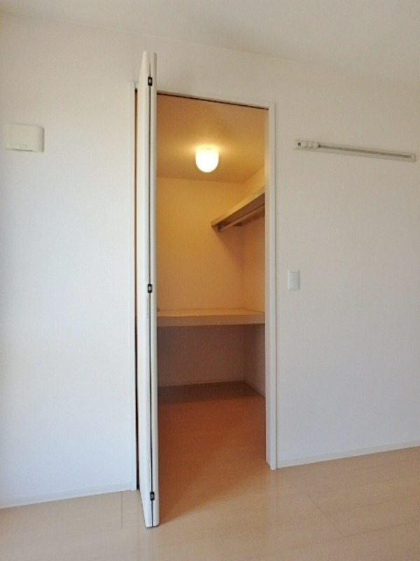 収納　図面と現状に相違がある場合には現状を優先