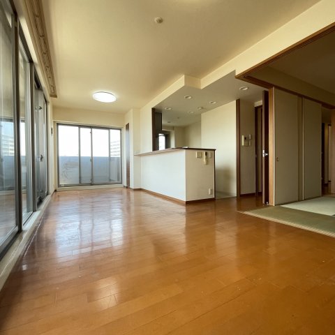 居室・リビング　同仕様タイプです