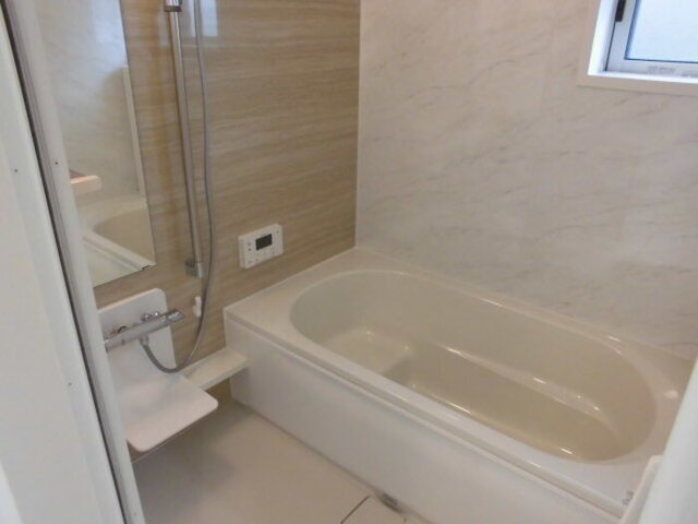 バス・シャワールーム　浴室