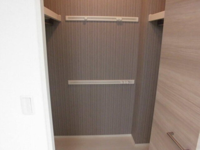 収納　ウォークインクローゼット