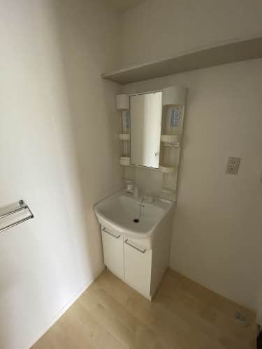 洗面設備　洗面化粧台