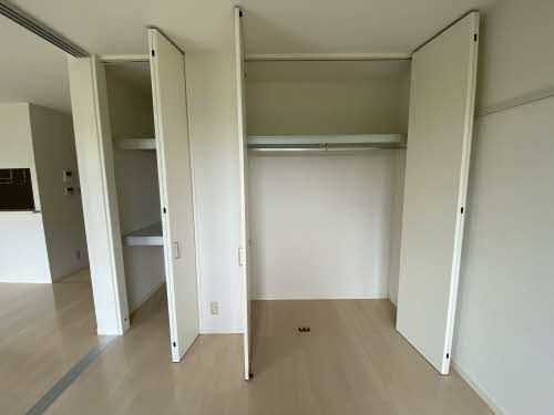 収納　クローゼット