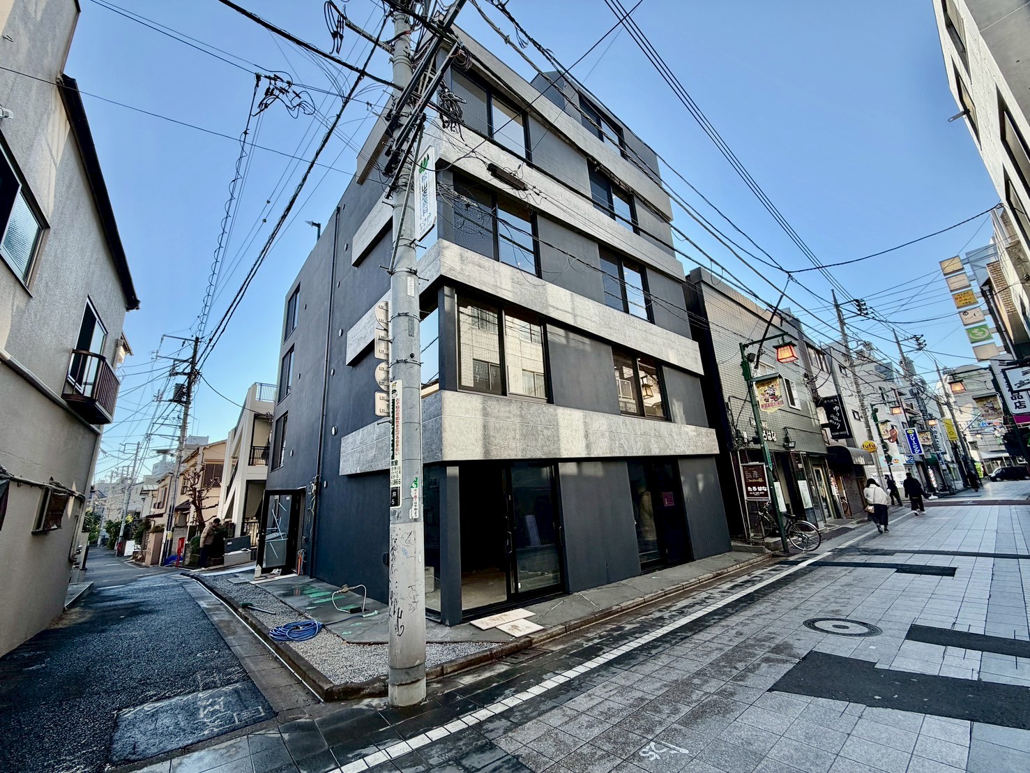 建物外観　スタイリッシュな外観