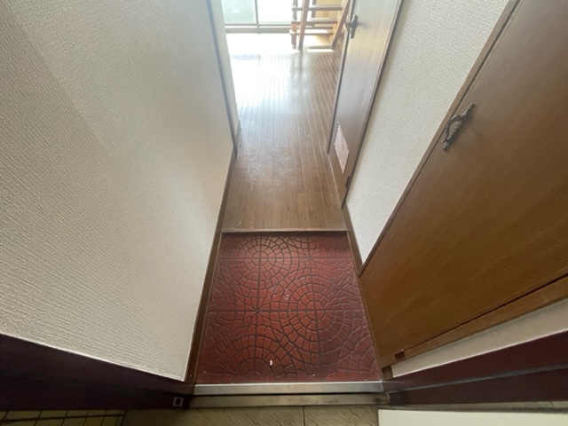 玄関　※同施工会社のイメージ写真※