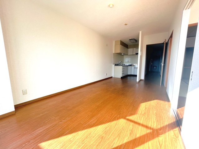 キッチン　※こちらは別号室のお部屋の写真です。