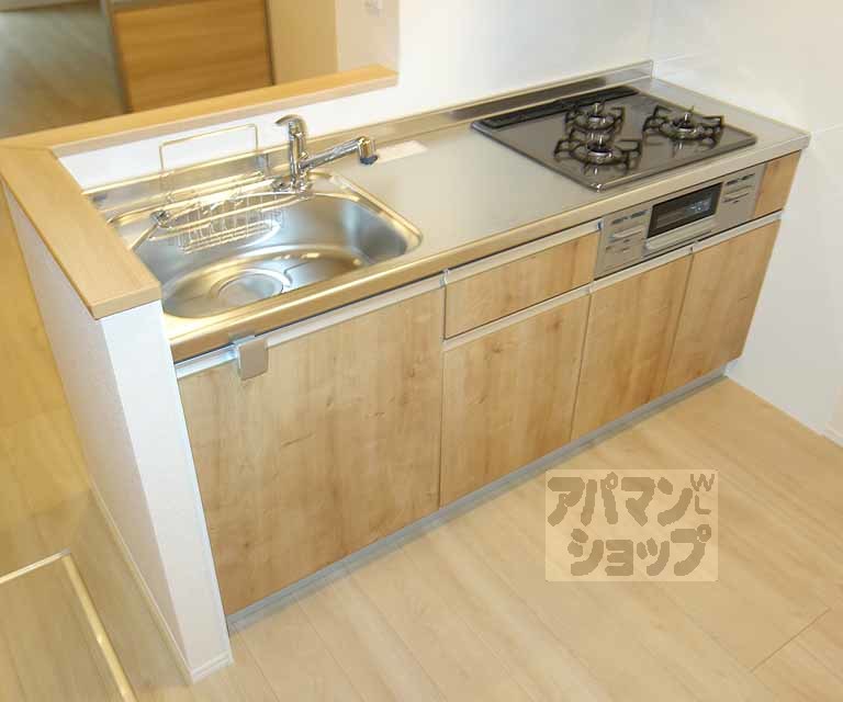 キッチン　１０２号室の写真です。