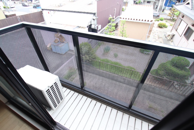 バルコニー　別号室の参考写真のため、現状優先です。