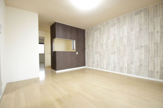 居室・リビング　別号室の参考写真のため、現状優先です。