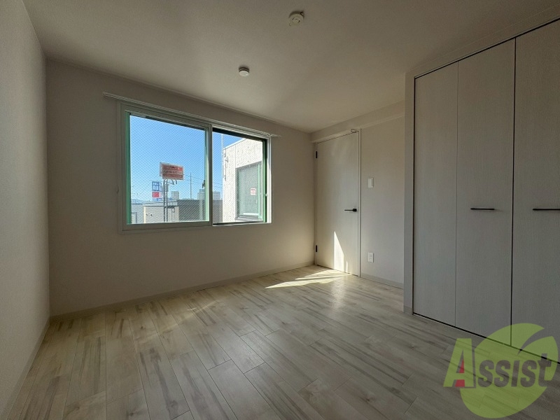 その他部屋・スペース　寝室です。部屋をどう使うかはあなた次第です！