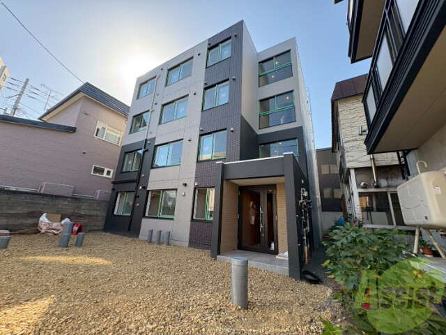 建物外観　札幌市白石区栄通１「ＡＳＫ・ＰａｌａｃｅIII」