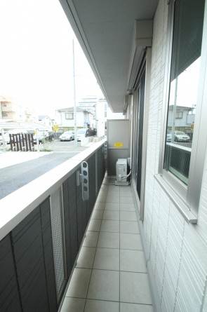 バルコニー　南東向きの明るいテラス♪