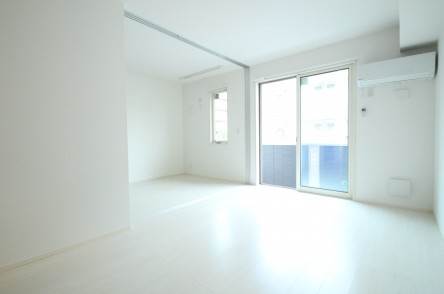 居室・リビング　東南向きの明るいＬＤＫ♪