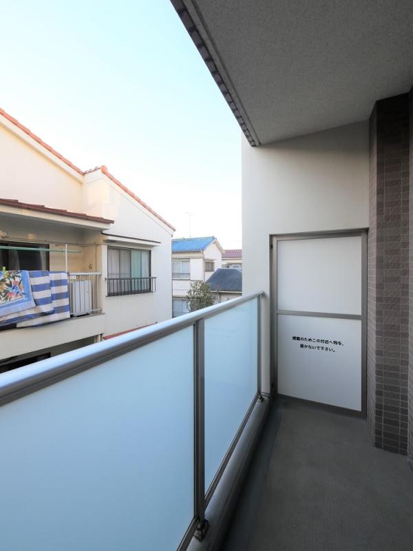 バルコニー　広々としたバルコニーです。
