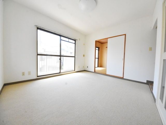 居室・リビング　別号室参考画像