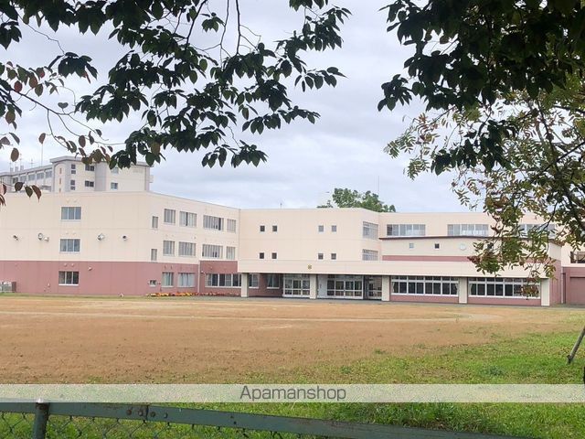 小学校　釧路市立中央小学校（小学校）まで1039m
