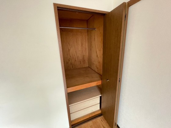 収納　※別号室の写真です