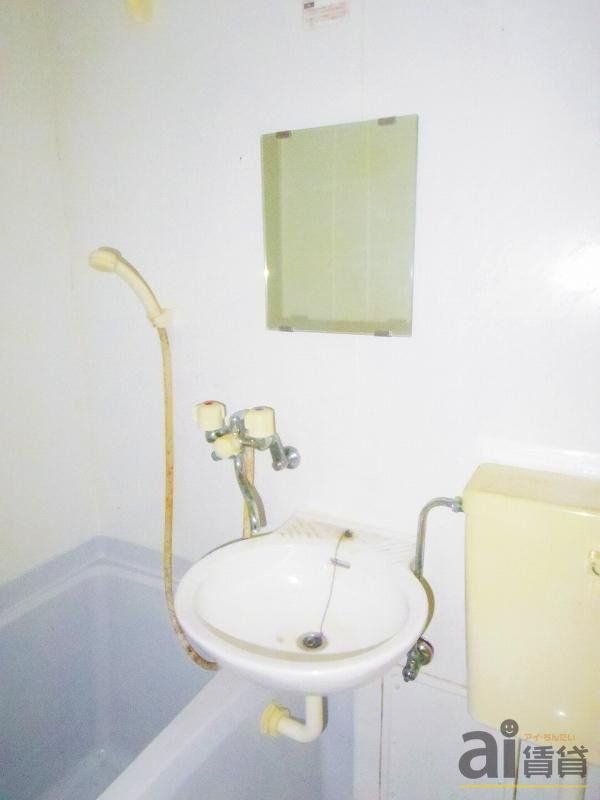 洗面設備　※別号室写真です