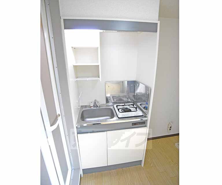 キッチン　シンプルなデザインのキッチンです。