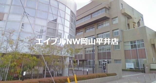 大学・短大　私立就実大学・短期大学（大学・短大）まで348m