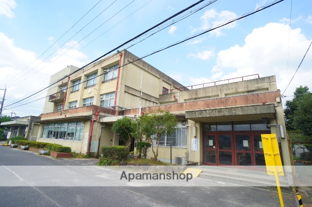 小学校　奈良市立大安寺小学校（小学校）まで181m