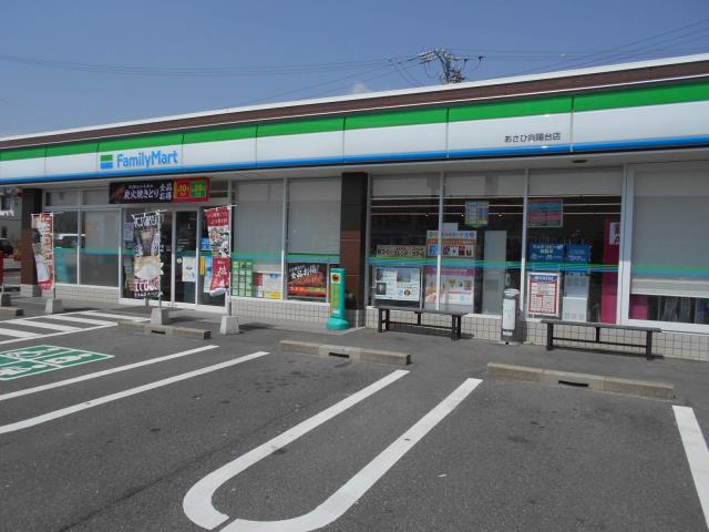 コンビニ　ファミリーマート（コンビニ）まで178m