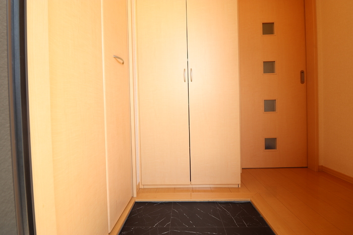 玄関　落ち着いた玄関です