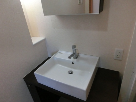 洗面設備　※別の部屋の写真です