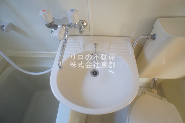 洗面設備　洗面ボウルもついているので、ここで洗顔できますね☆