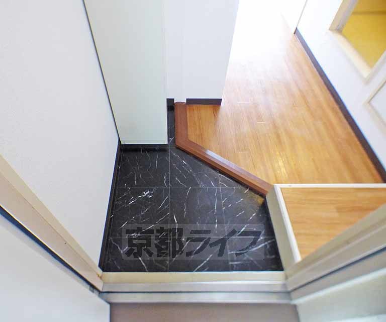 玄関　玄関です。