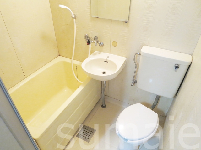 トイレ　綺麗な３点ユニットタイプです！