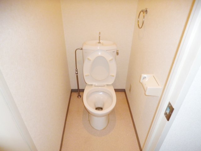 トイレ　同物件別号室
