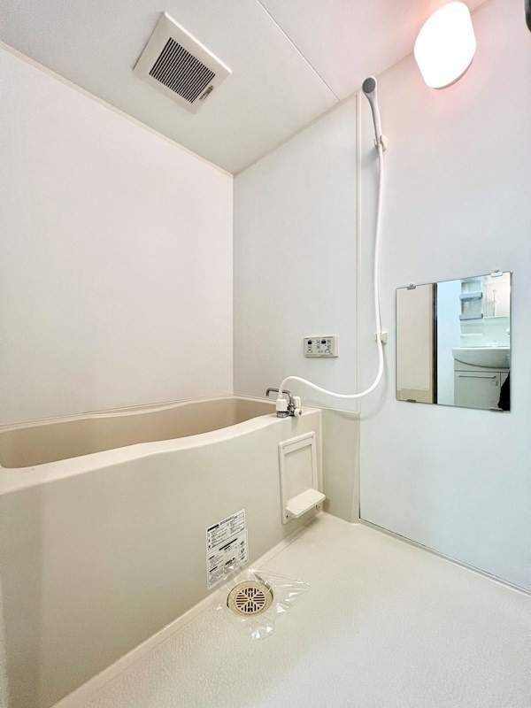 バス・シャワールーム　図面と現状に相違がある場合には現状を優先