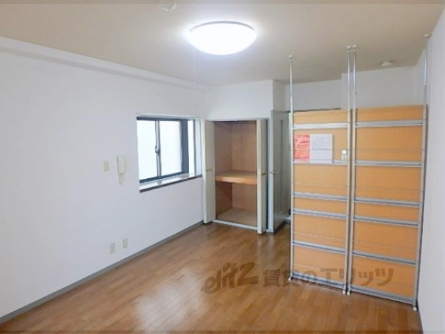 居室・リビング　洋室