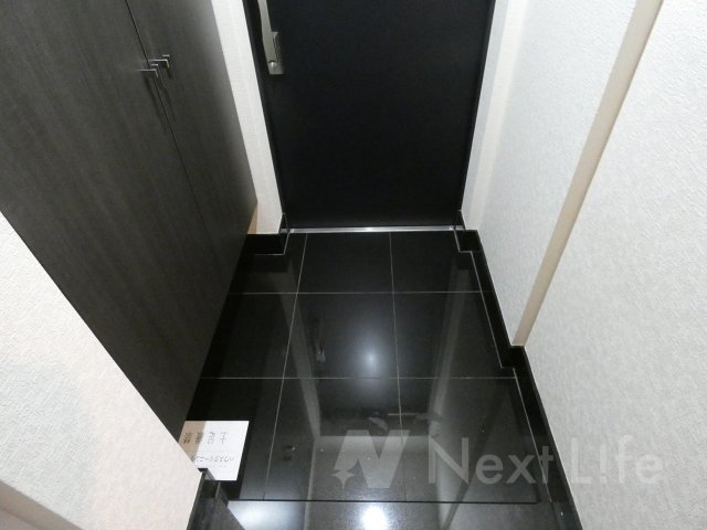 玄関　グロースメゾン新横浜