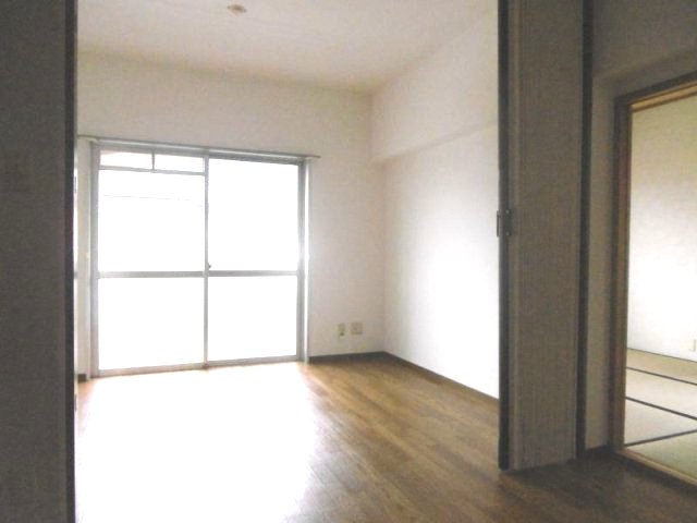 居室・リビング　同仕様