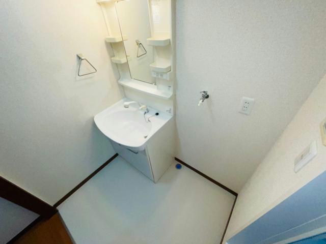 洗面設備　同型