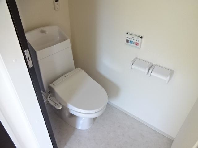 トイレ　シャワー付トイレ