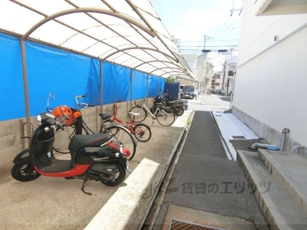 駐車場　駐輪場