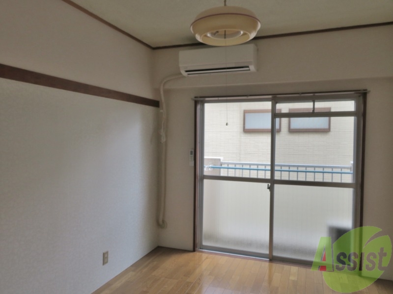 居室・リビング　家具関係も問題なく設置することが可能だと思います。