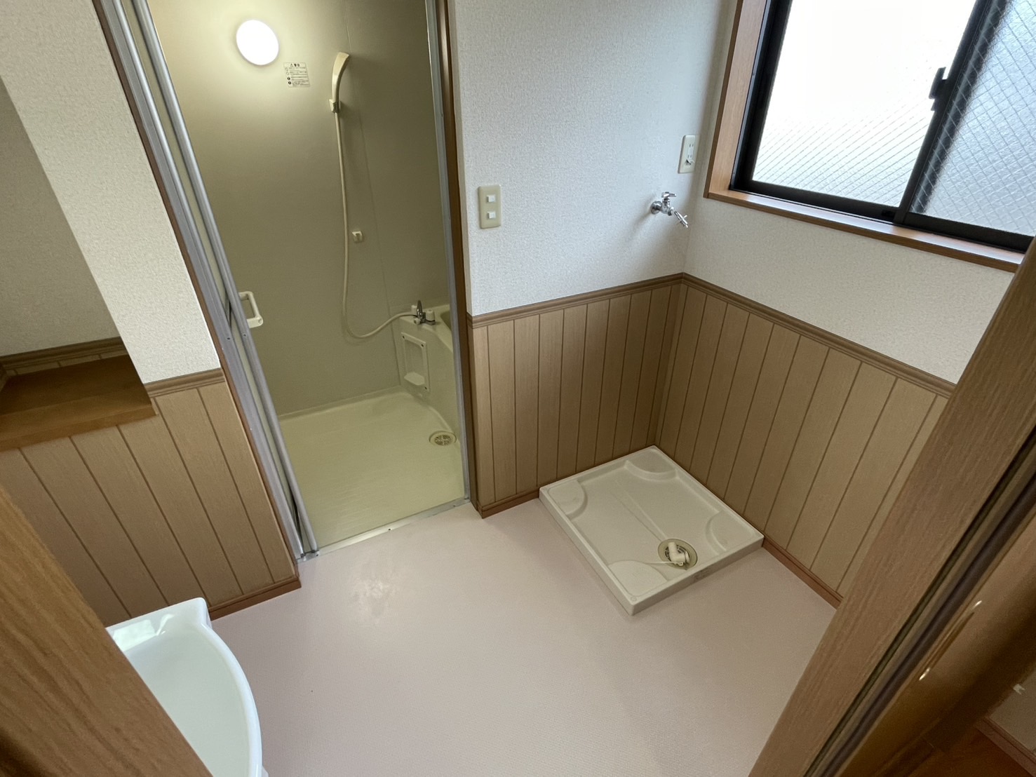 洗面設備　室内洗濯機置き場