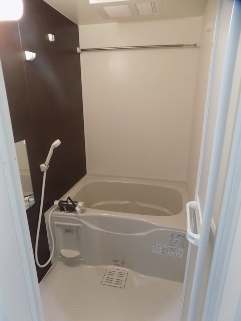 バス・シャワールーム　同一施工会社同一仕様写真