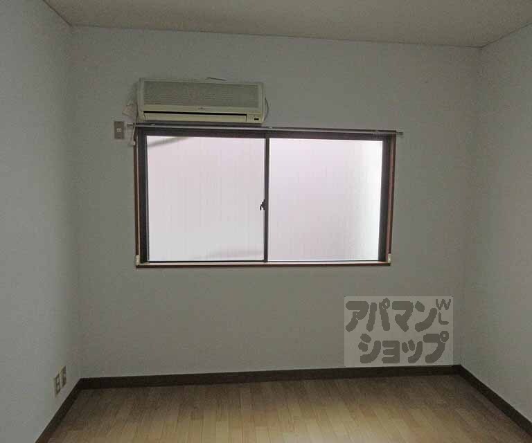 居室・リビング　結構明るいですよ