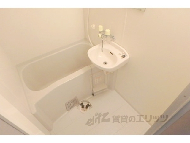 バス・シャワールーム　バス