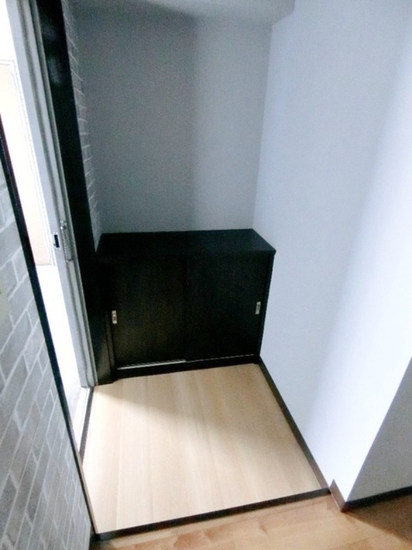 玄関　図面と現状に相違がある場合には現状を優先